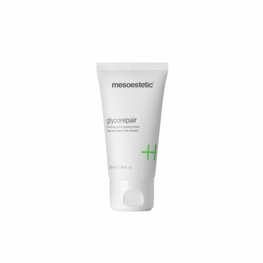 Gel-cream that stimulates epidermal renewal by eliminating dead surface cells. Reduces imperfections, unifies skin tone and improves texture.