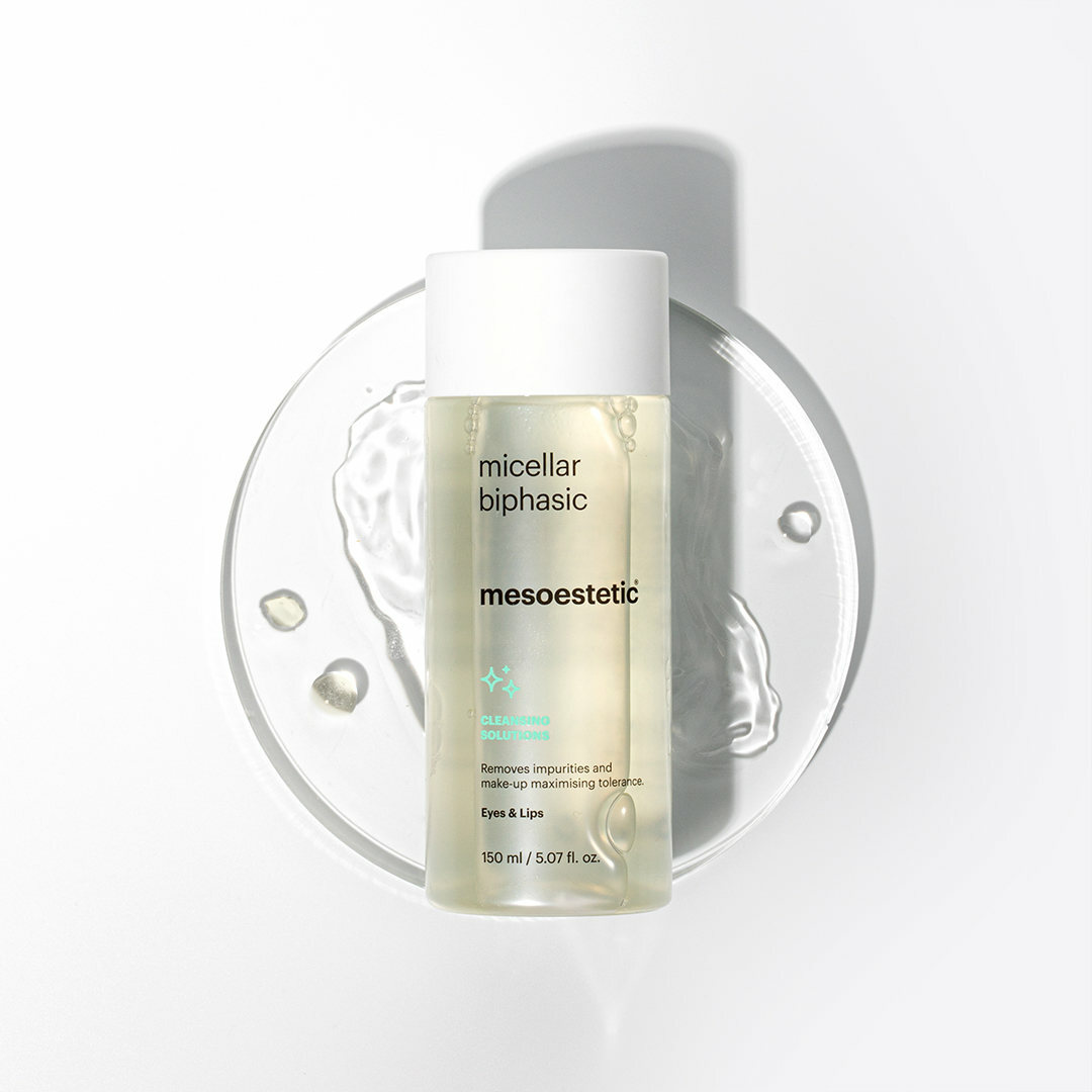 mesoestetic micellar biphasic - is a make-up remover formulated for high tolerance in the eye and lips. Gently removes dirt and make-up, even if waterproof without leaving an oily residue.