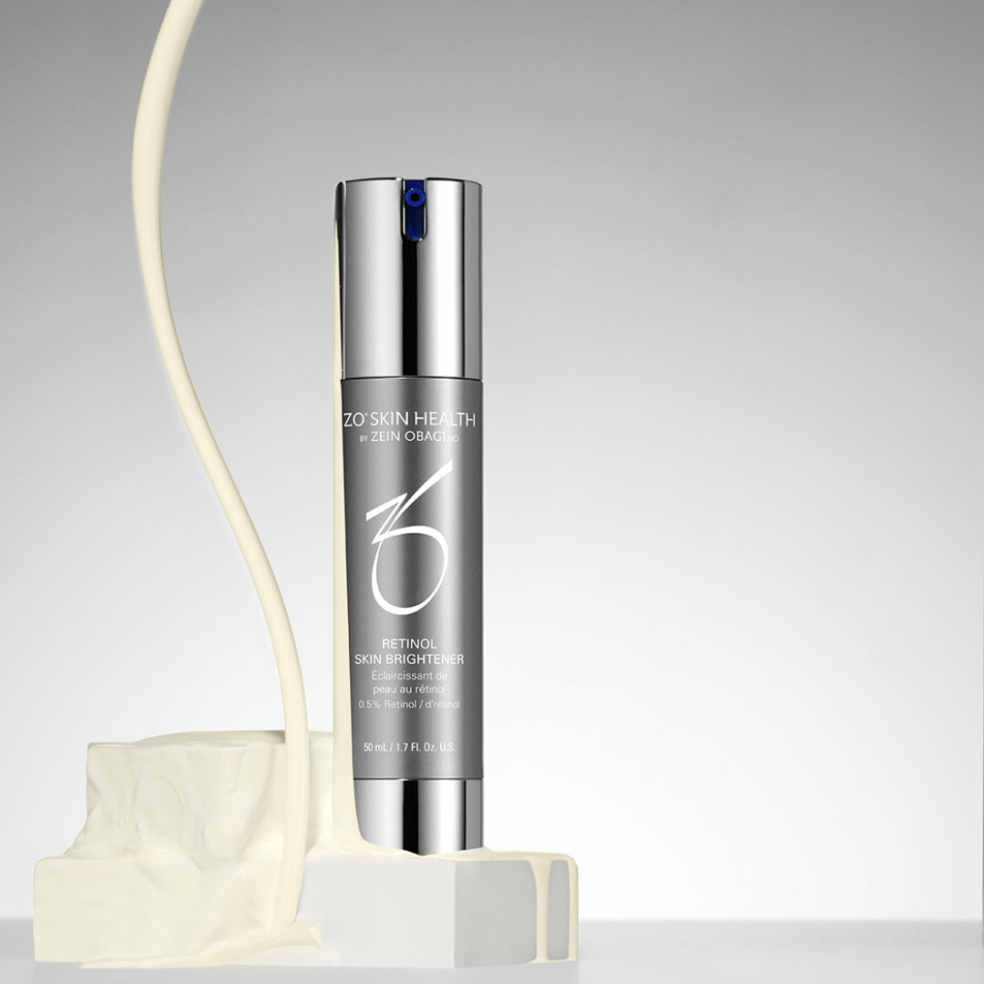 A retinol-based solution clinically proven to rapidly improve the appearance of uneven skin tone for a brighter, clearer and smoother complexion.