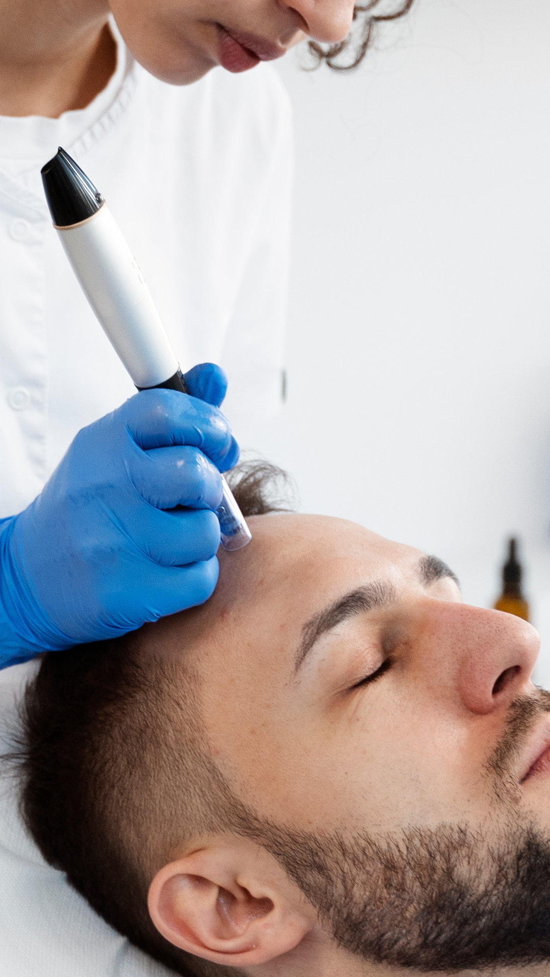 Deep treatments: Cosmelan® depigmentation, Derma microneedling, Micro genius, OxyGeneo Facial, Stretch–mark treatments